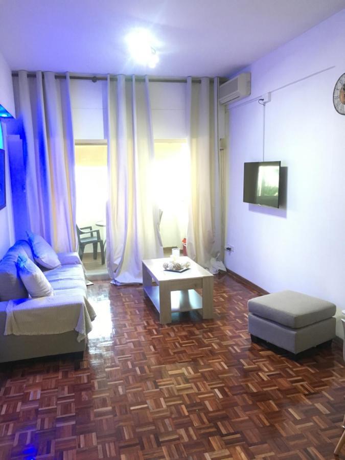 Larnaca Beach Apartment 1A Bagian luar foto
